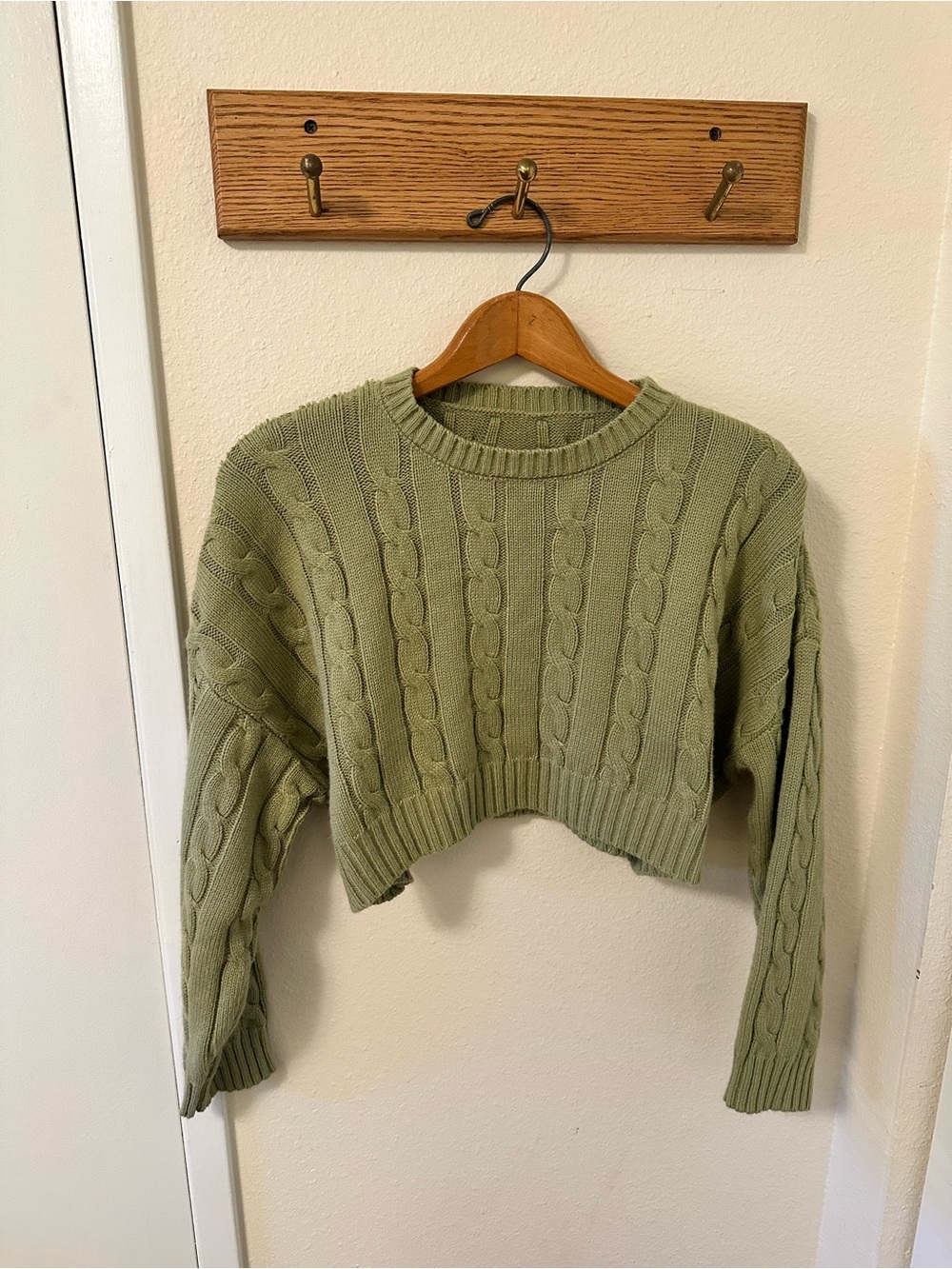 Cropped Cable Knit Sweater - Light Olive Green